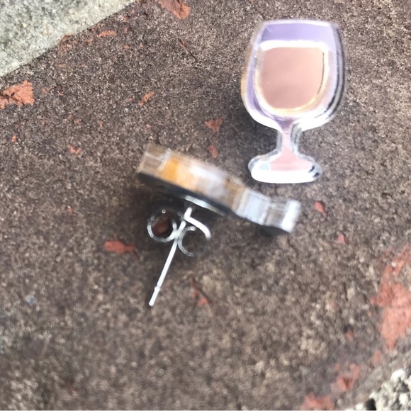 New Handmade Wineglass Studs in White - Picture 3 of 7